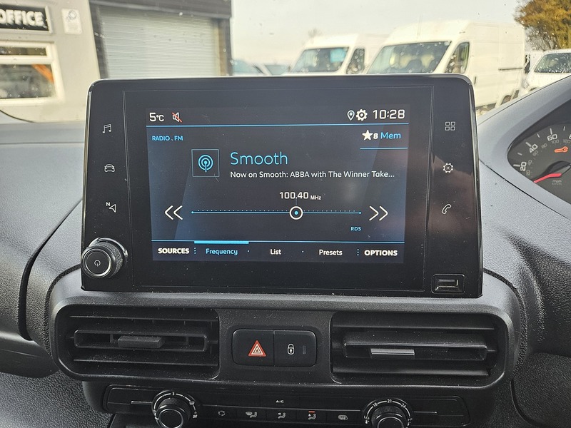 Used Peugeot Partner 2019 for sale - 76712087: Photo 20