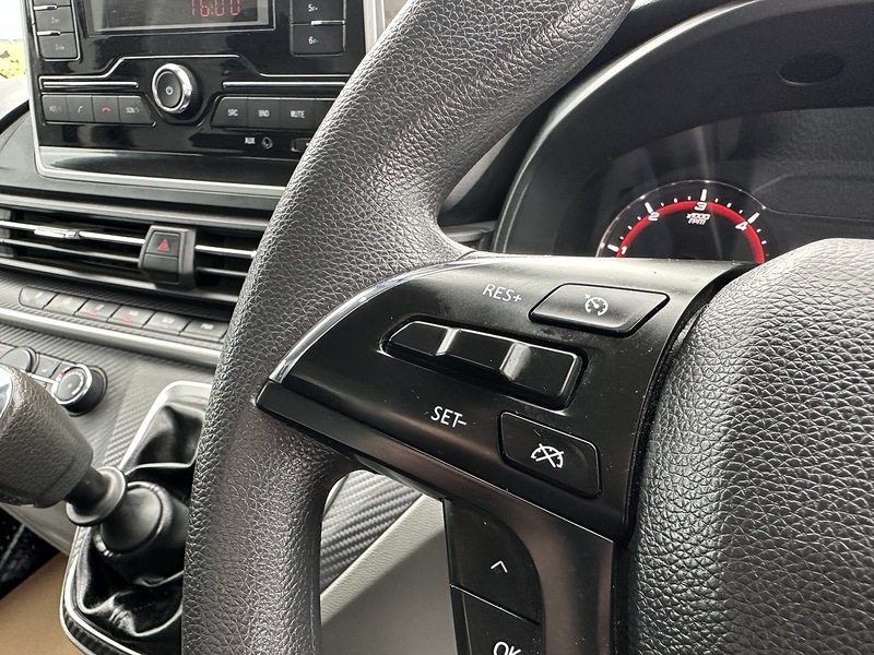 Used Maxus Deliver 9 2023 for sale - 76932137: Photo 24