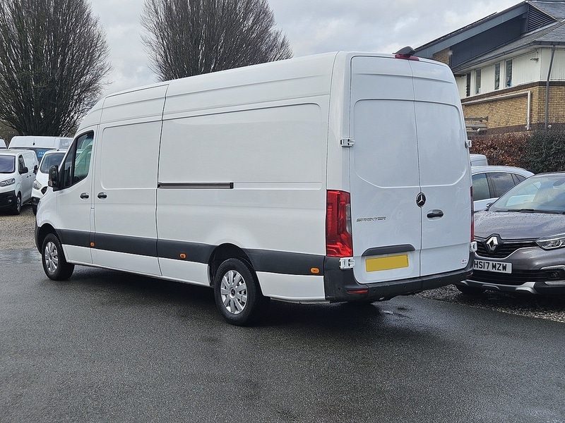 Used Mercedes-Benz Sprinter 2023 for sale - 77213120: Photo 11
