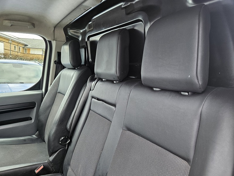 Used Vauxhall Vivaro 2019 for sale - 77136956: Photo 15