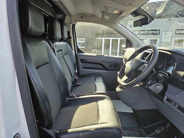 Used Vauxhall Vivaro 2021 for sale - 76280560: Photo 5