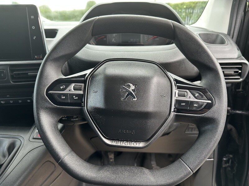 Vehicle 29