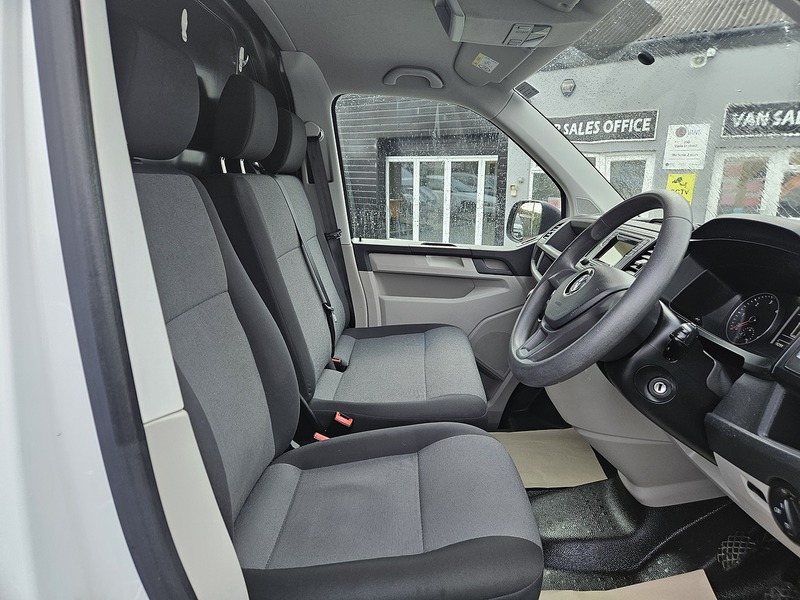 Used Volkswagen Transporter 2019 for sale - 77200940: Photo 5
