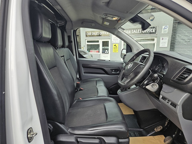 Used Vauxhall Vivaro 2019 for sale - 76924042: Photo 5