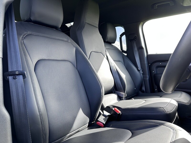 Used Land Rover Defender 2025 for sale - 77836539: Photo 14