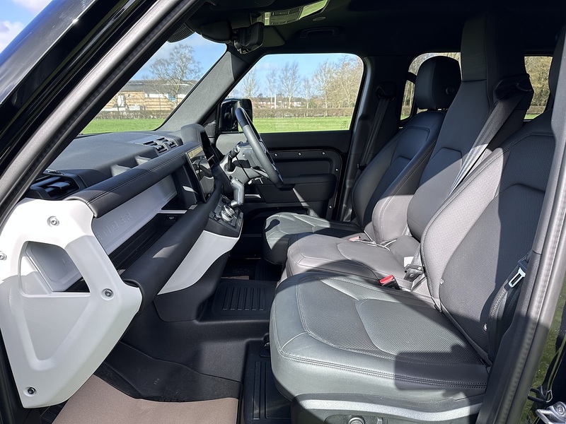 Used Land Rover Defender 2025 for sale - 77836539: Photo 15