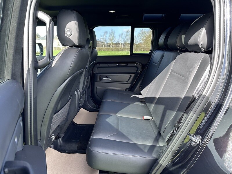 Used Land Rover Defender 2025 for sale - 77836539: Photo 17