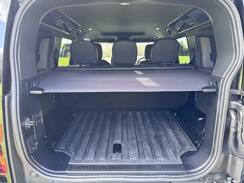 Used Land Rover Defender 2025 for sale - 77836539: Photo 18