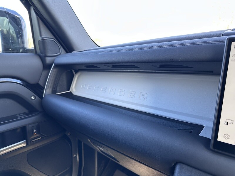 Used Land Rover Defender 2025 for sale - 77836539: Photo 22