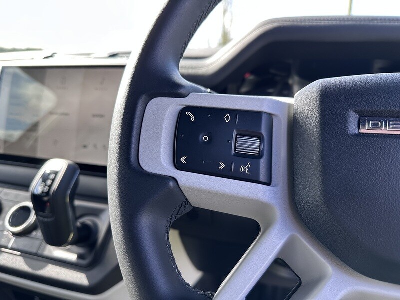 Used Land Rover Defender 2025 for sale - 77836539: Photo 26