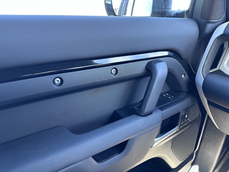 Used Land Rover Defender 2025 for sale - 77836539: Photo 39