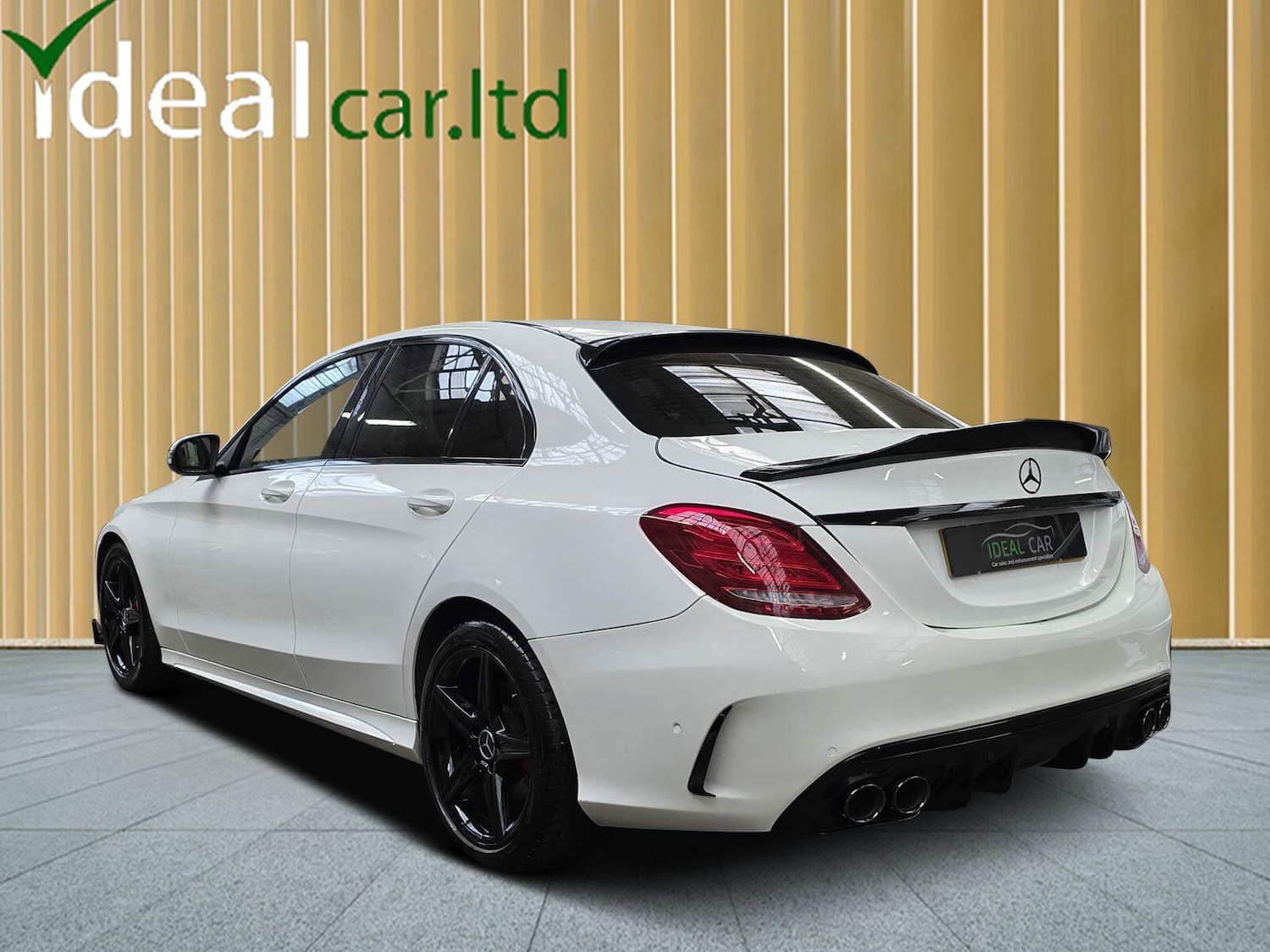 Used Mercedes-Benz C Class 2017 for sale - 77400448: Photo 2