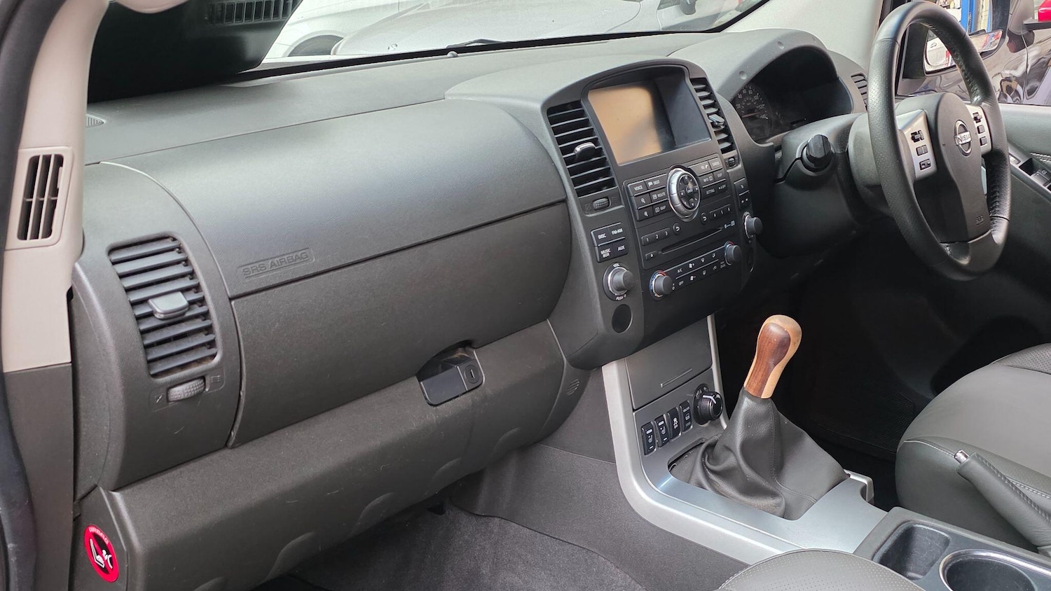 Used Nissan Navara 2015 for sale - 77977838: Photo 15