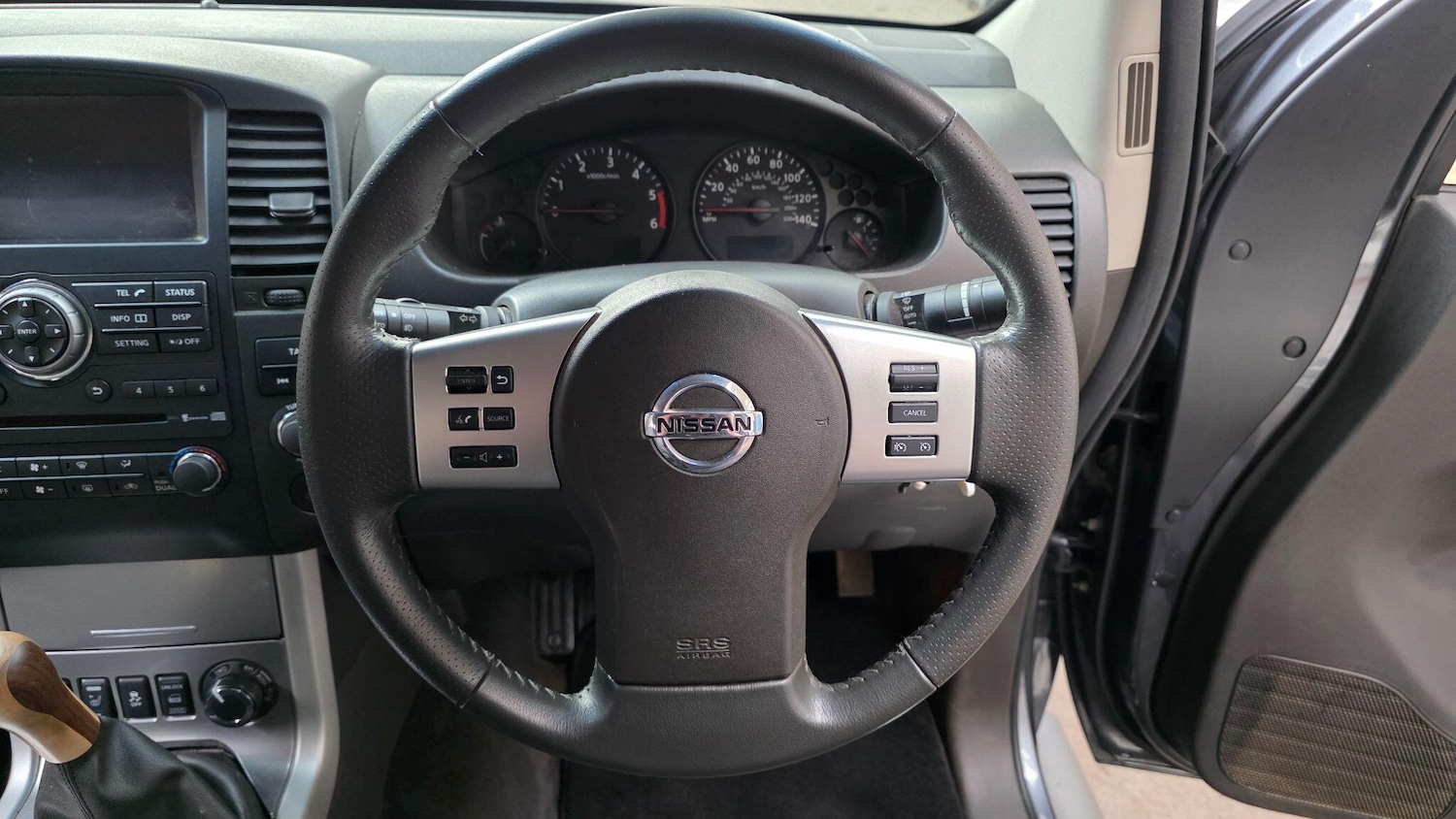 Used Nissan Navara 2015 for sale - 77977838: Photo 9