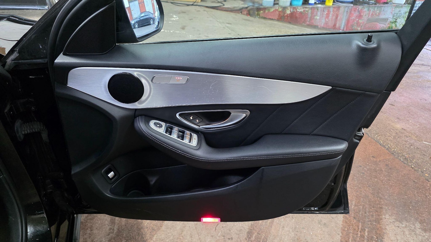 Used Mercedes-Benz C Class 2017 for sale - 77358315: Photo 12