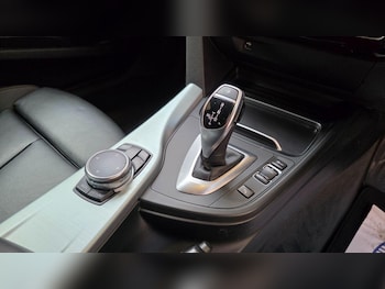 Used BMW 3 Series 2017 for sale - 77670848: Photo