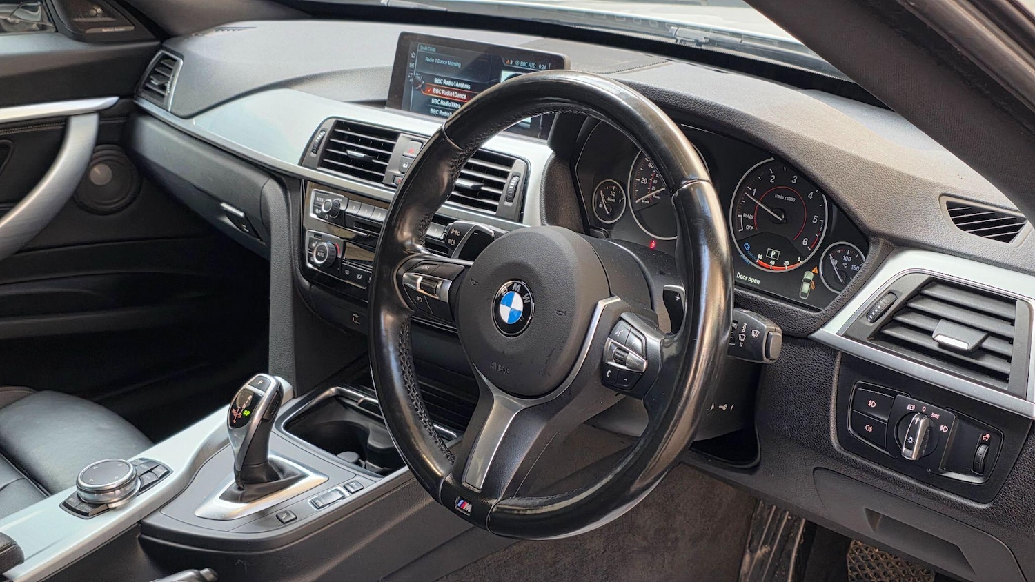 Used BMW 3 Series 2017 for sale - 77670848: Photo 4