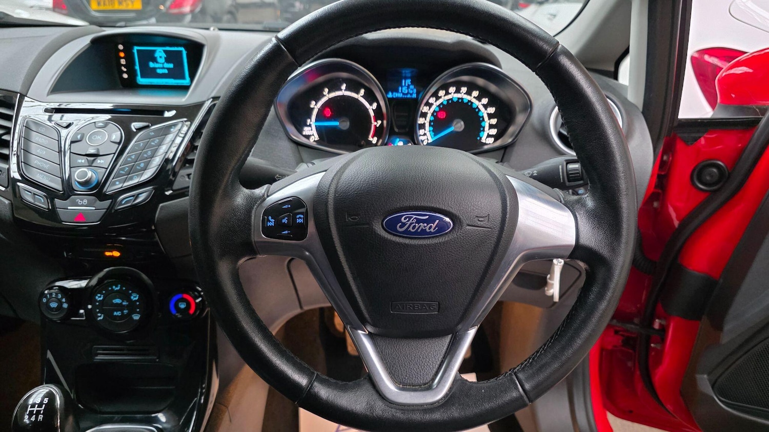 Used Ford Fiesta 2015 for sale - 77709416: Photo 2