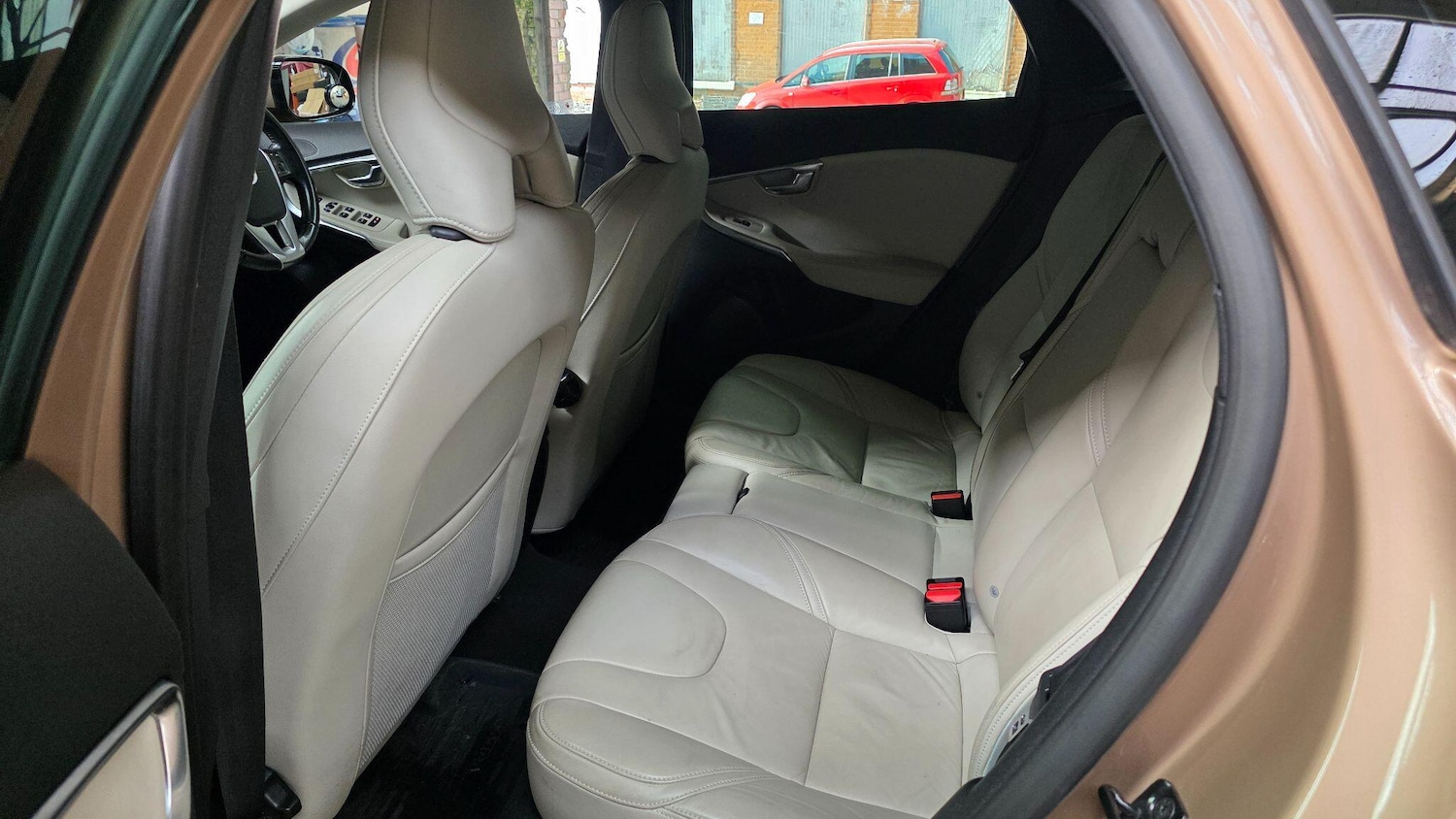 Used Volvo V40 2013 for sale - 78034549: Photo 19