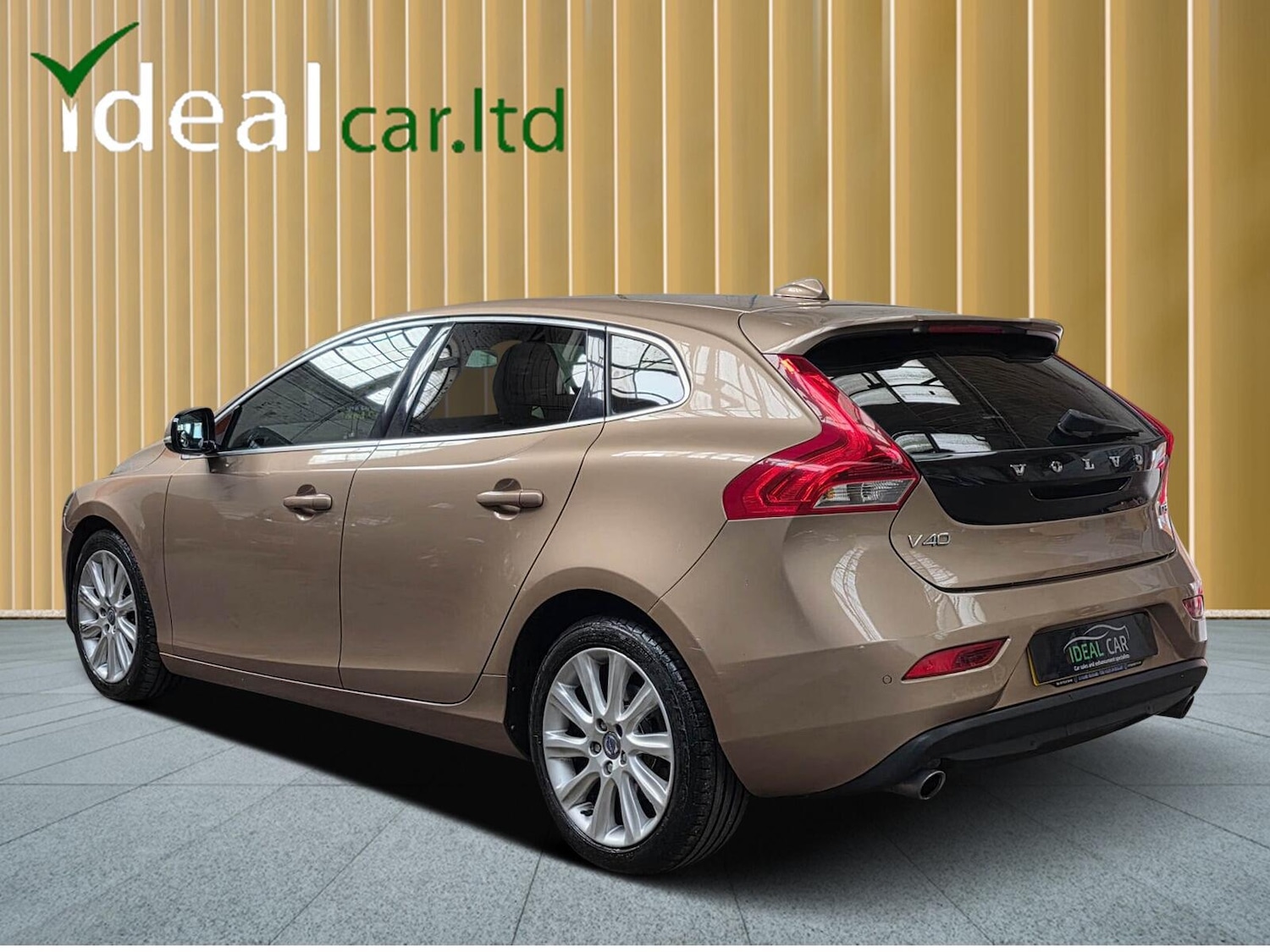 Used Volvo V40 2013 for sale - 78034549: Photo 4