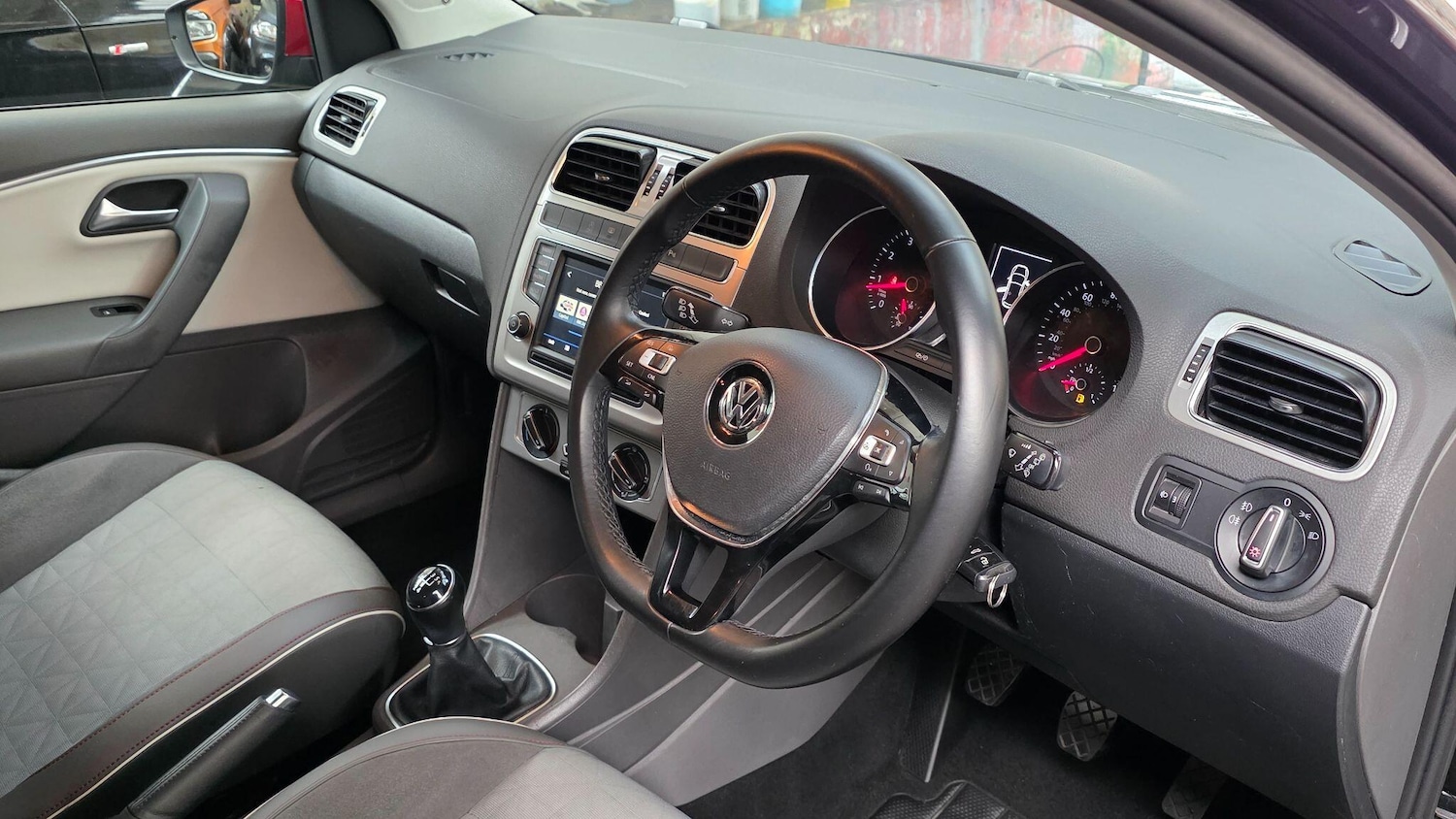 Used Volkswagen Polo 2016 for sale - 77637514: Photo 10