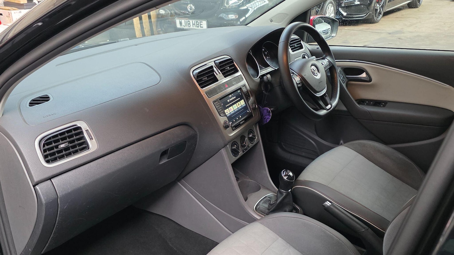 Used Volkswagen Polo 2016 for sale - 77637514: Photo 15