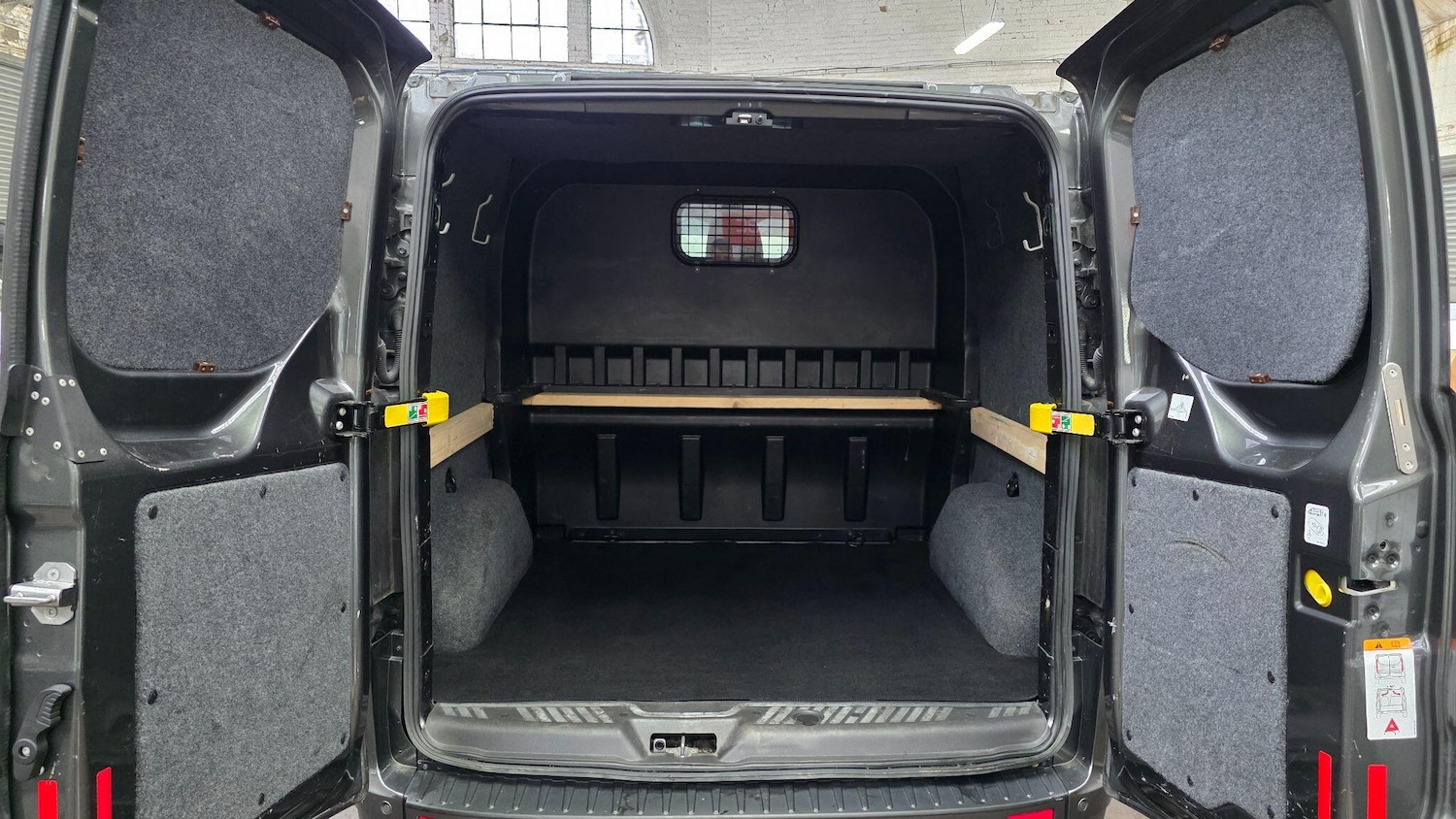 Used Ford Transit Custom 2017 for sale - 77255507: Photo 48