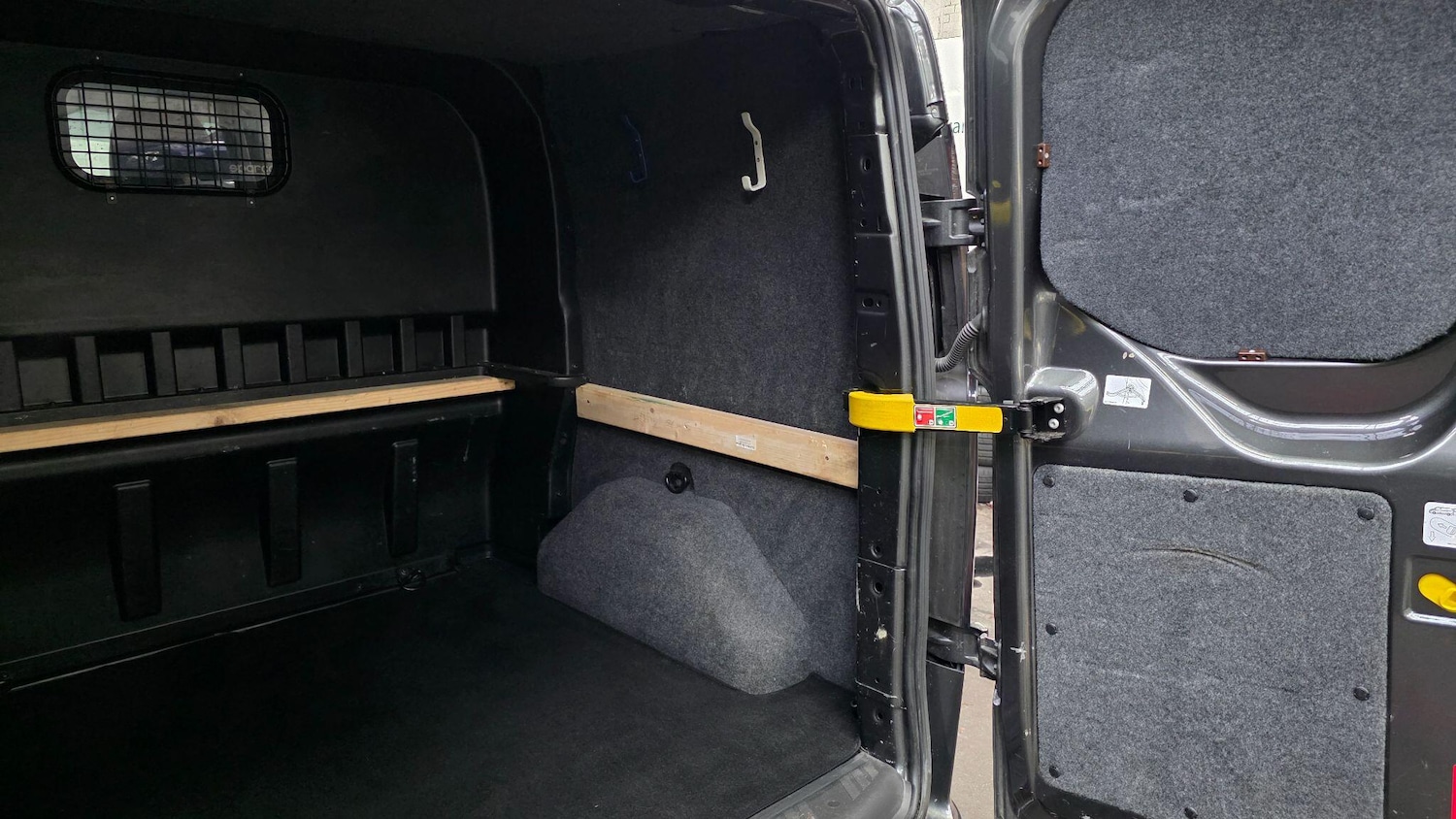 Used Ford Transit Custom 2017 for sale - 77255507: Photo 50