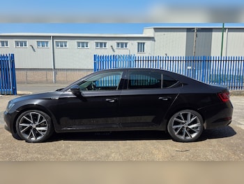 Used Skoda Superb 2017 for sale - 78695496: Photo
