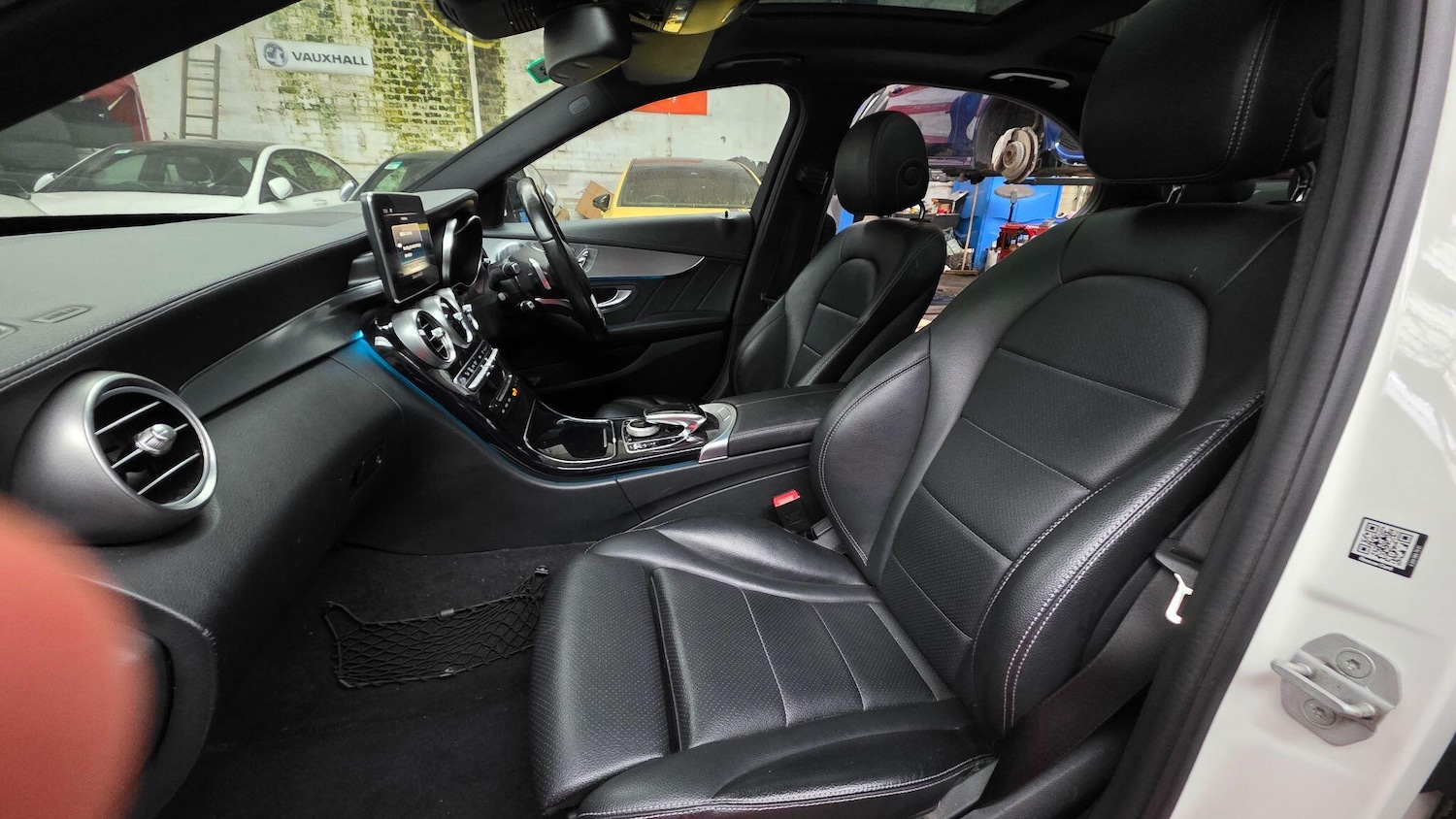 Used Mercedes-Benz C Class 2015 for sale - 77710308: Photo 8