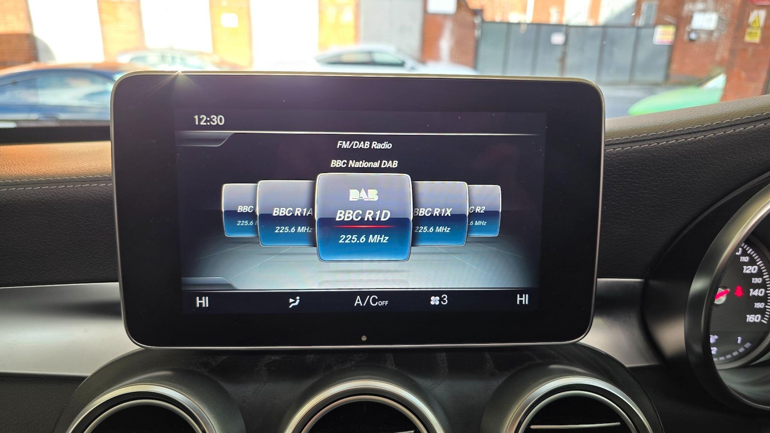 Used Mercedes-Benz C Class 2016 for sale - 77266673: Photo 24