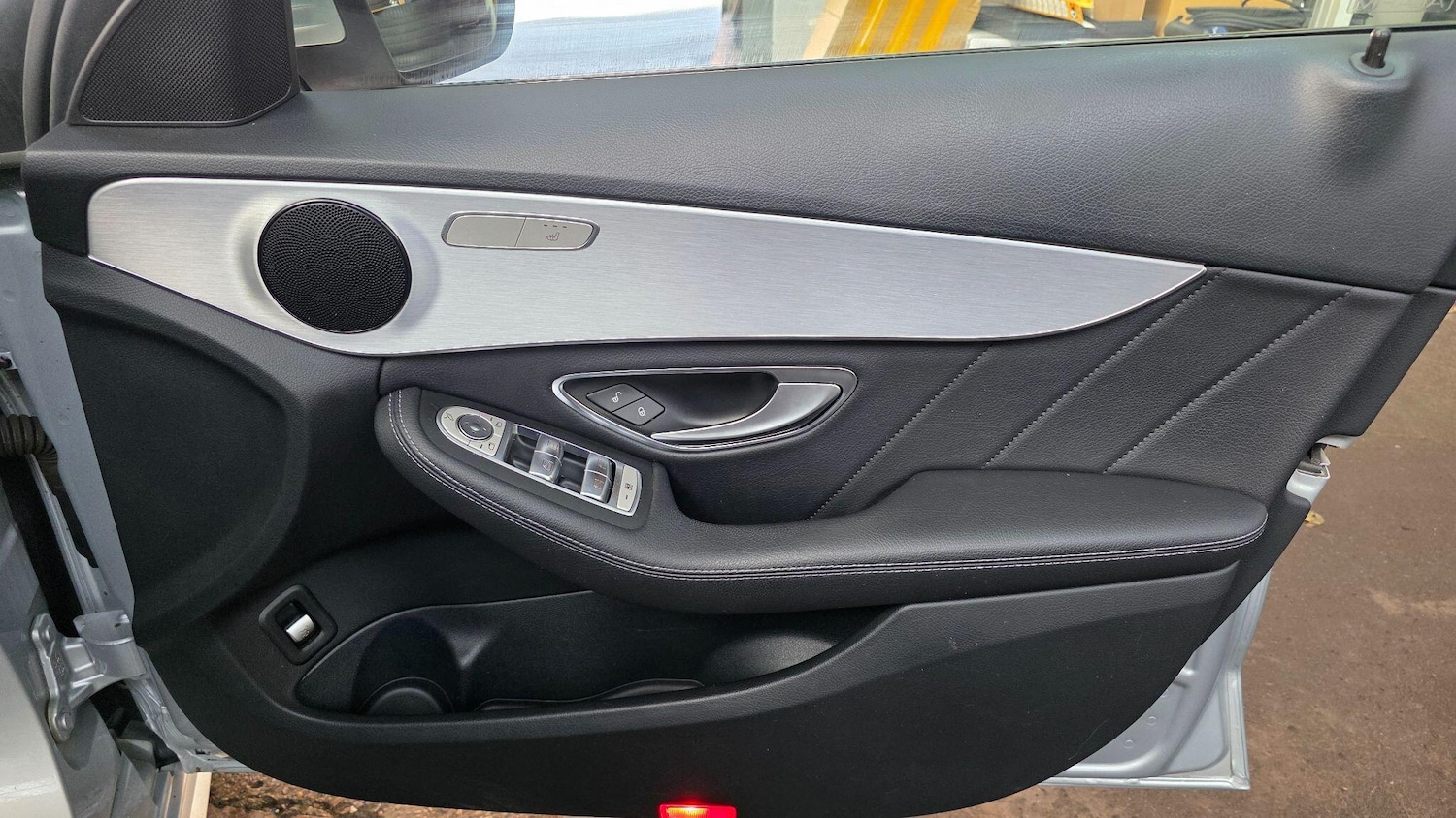 Used Mercedes-Benz C Class 2017 for sale - 77358347: Photo 10