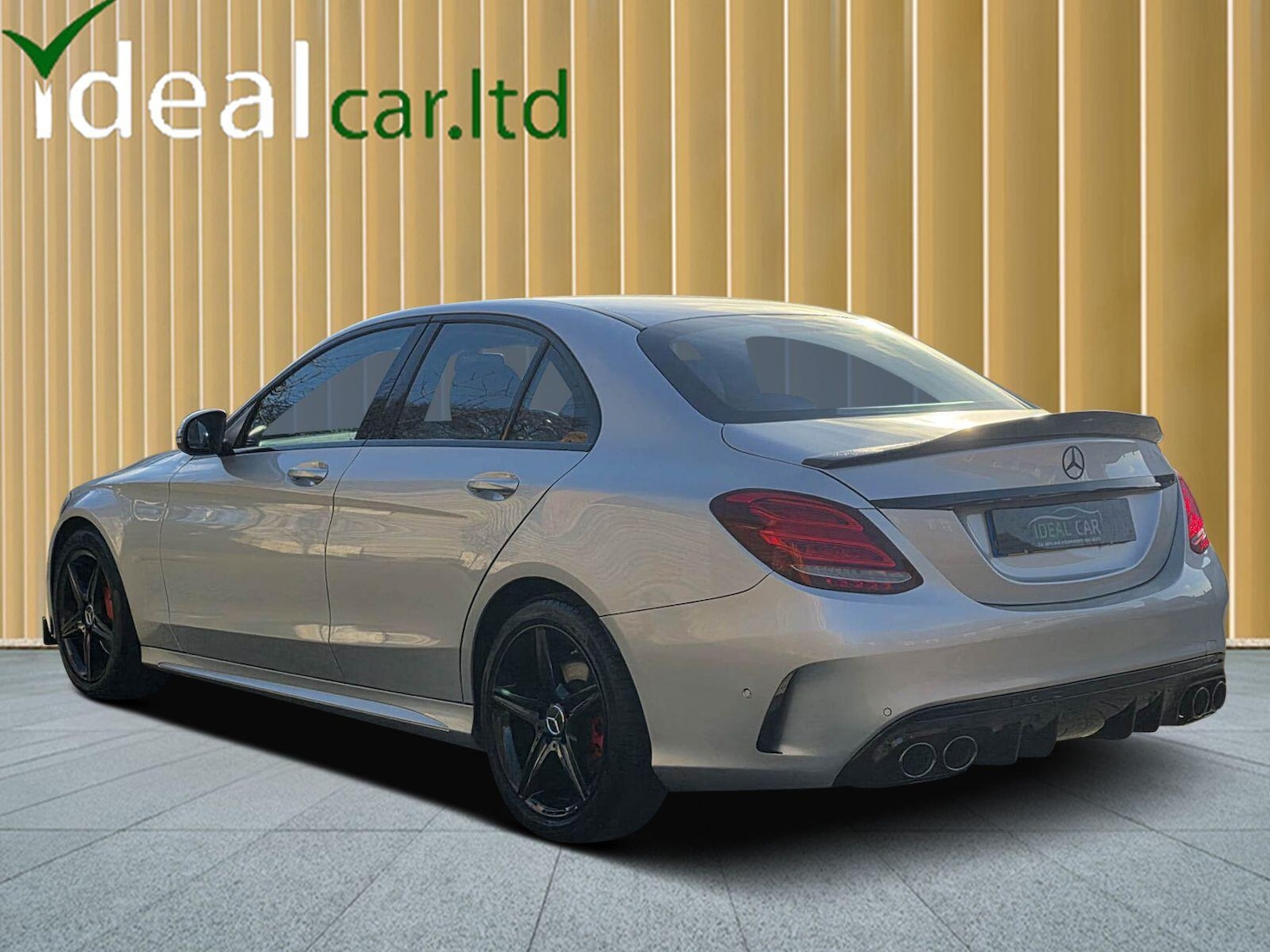 Used Mercedes-Benz C Class 2017 for sale - 77358347: Photo 2