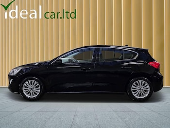 Used Ford Focus 2018 for sale - 77190412: Photo