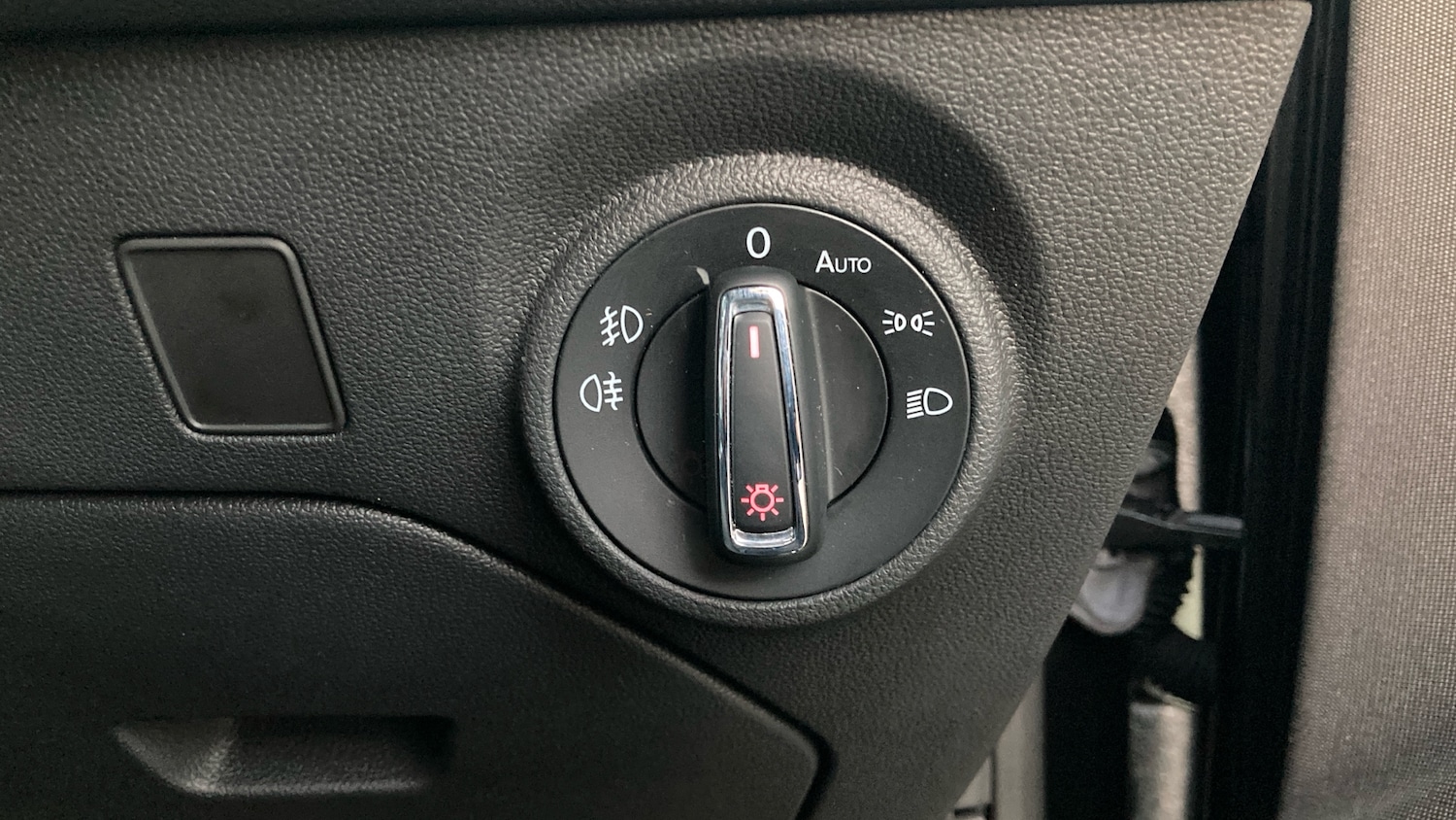 Used SEAT Leon 2019 for sale - 77038775: Photo 45