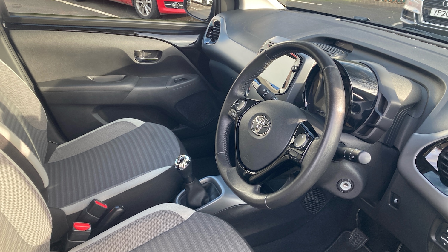 Used Toyota AYGO 2019 for sale - 77381456: Photo 11