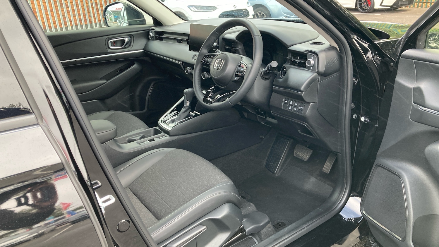 Used Honda HR-V 2024 for sale - 75982329: Photo 29