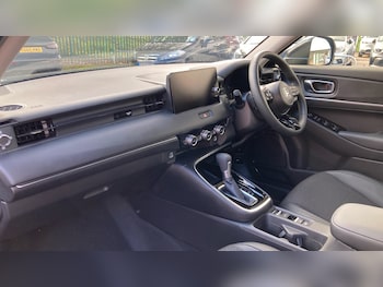 Used Honda HR-V 2024 for sale - 75982329: Photo 2