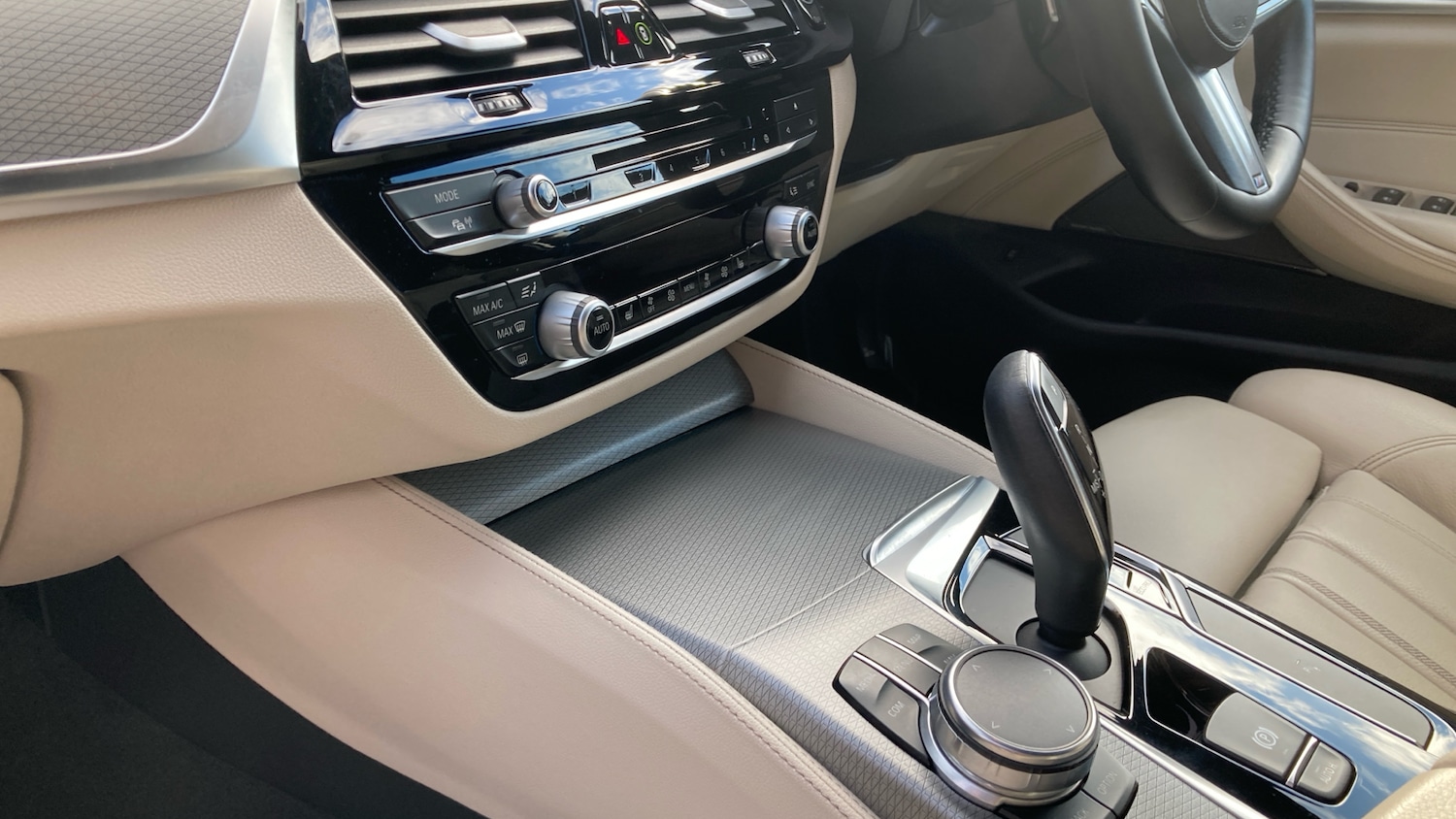Used BMW 5 Series 2017 for sale - 76379668: Photo 13