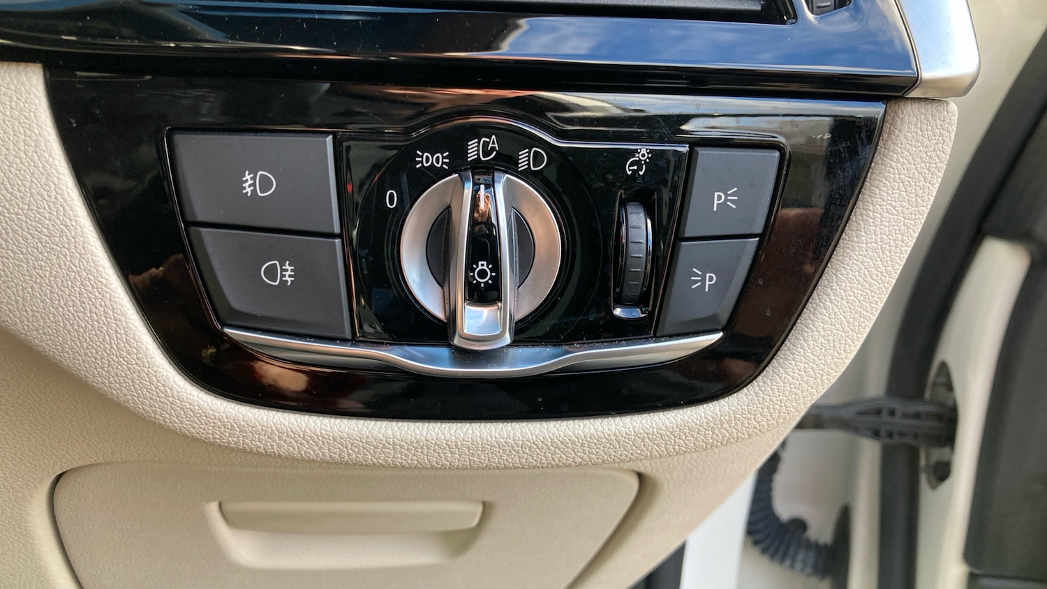 Used BMW 5 Series 2017 for sale - 76379668: Photo 25