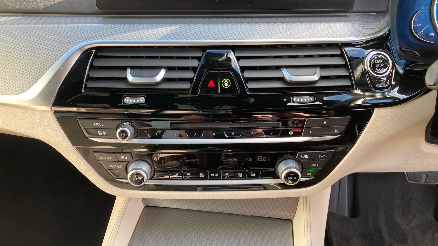 Used BMW 5 Series 2017 for sale - 76379668: Photo 38