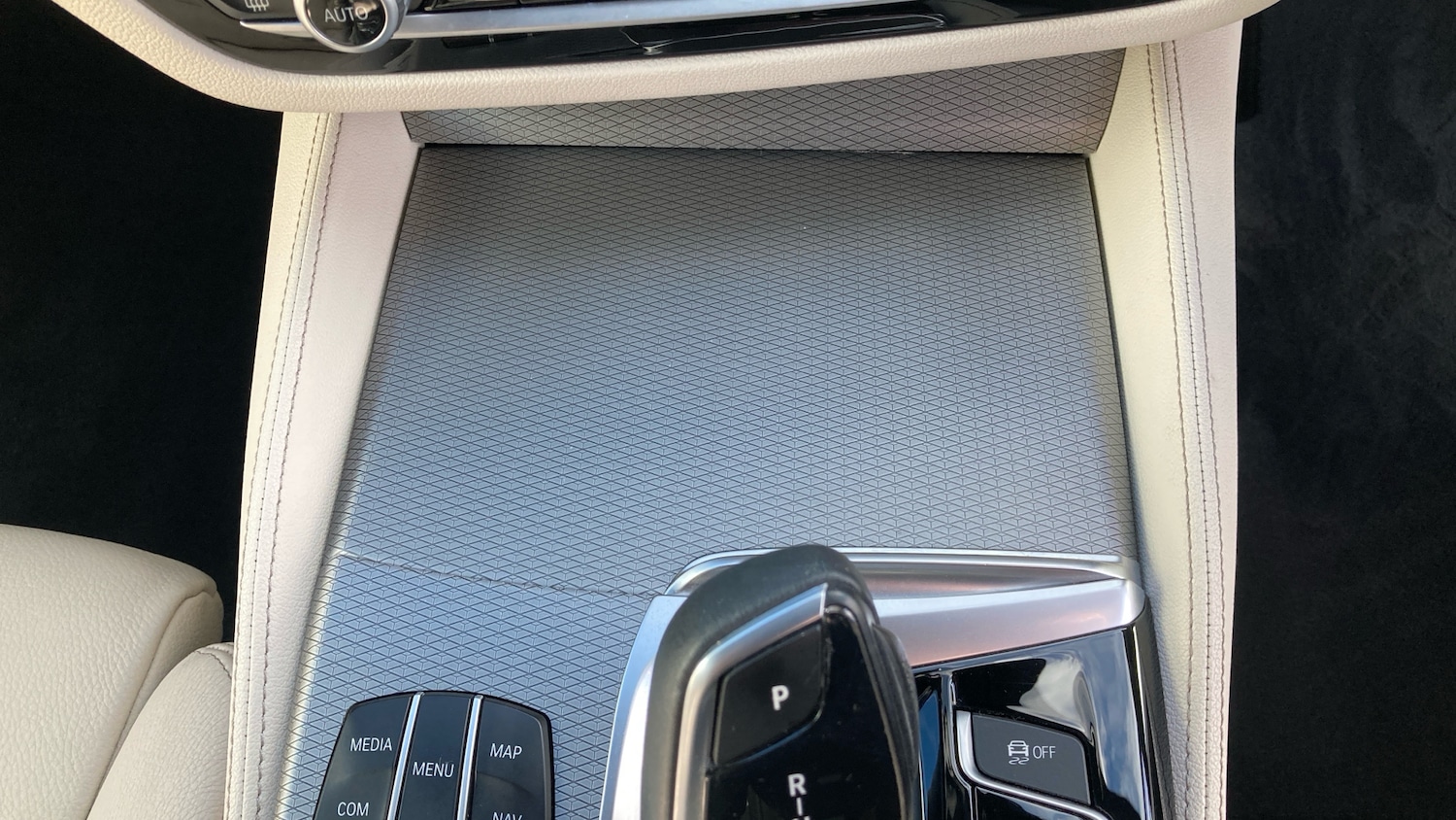 Used BMW 5 Series 2017 for sale - 76379668: Photo 40