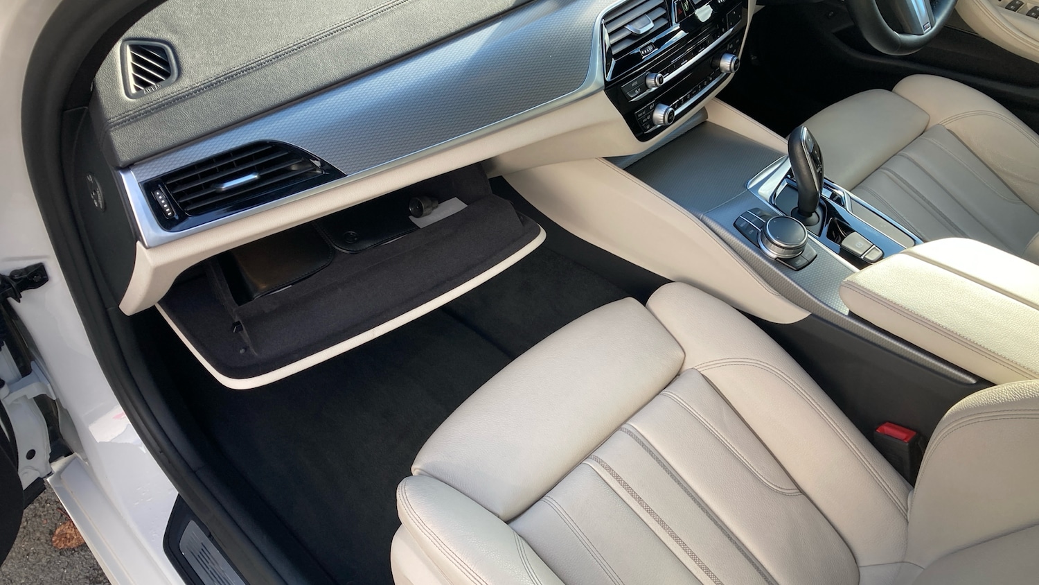 Used BMW 5 Series 2017 for sale - 76379668: Photo 76