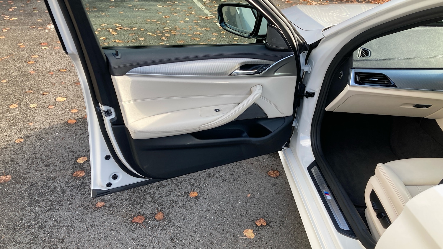 Used BMW 5 Series 2017 for sale - 76379668: Photo 78