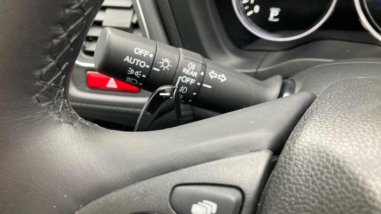 Used Honda HR-V 2016 for sale - 76340530: Photo 24