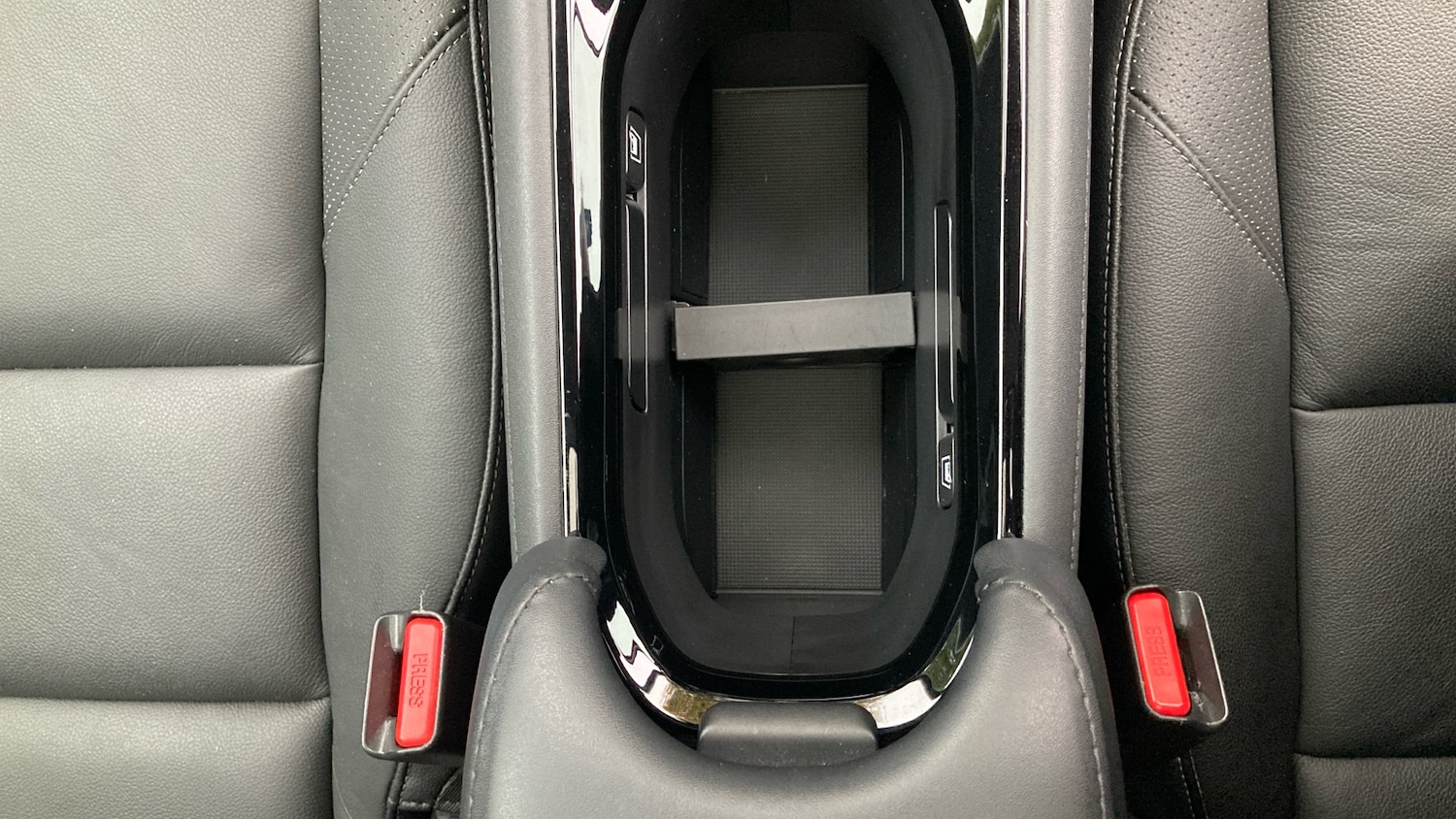 Used Honda HR-V 2016 for sale - 76340530: Photo 42