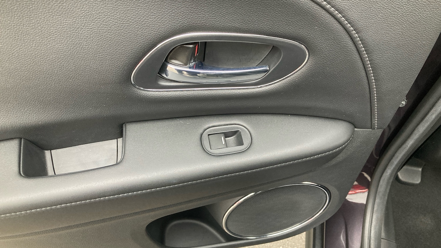 Used Honda HR-V 2016 for sale - 76340530: Photo 64