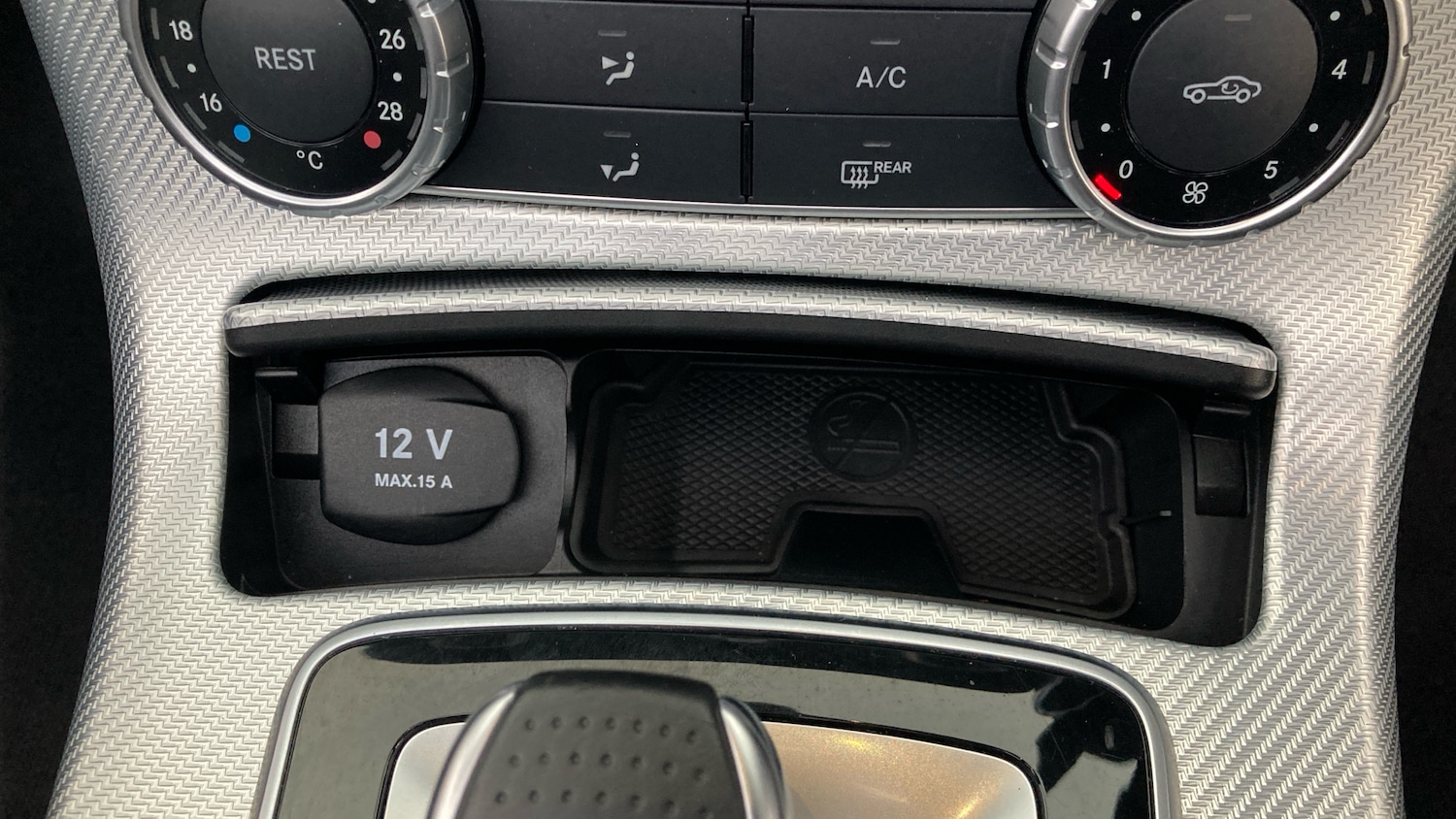 Used Mercedes-Benz SLC 2016 for sale - 76738686: Photo 27