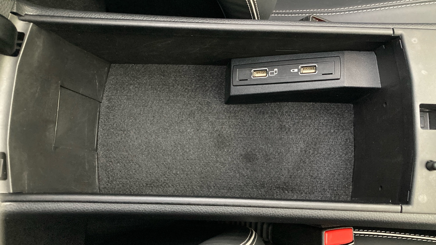 Used Mercedes-Benz SLC 2016 for sale - 76738686: Photo 32