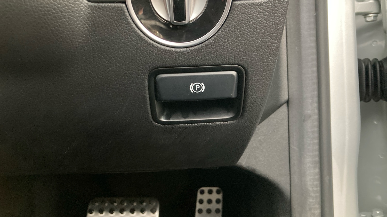 Used Mercedes-Benz SLC 2016 for sale - 76738686: Photo 41